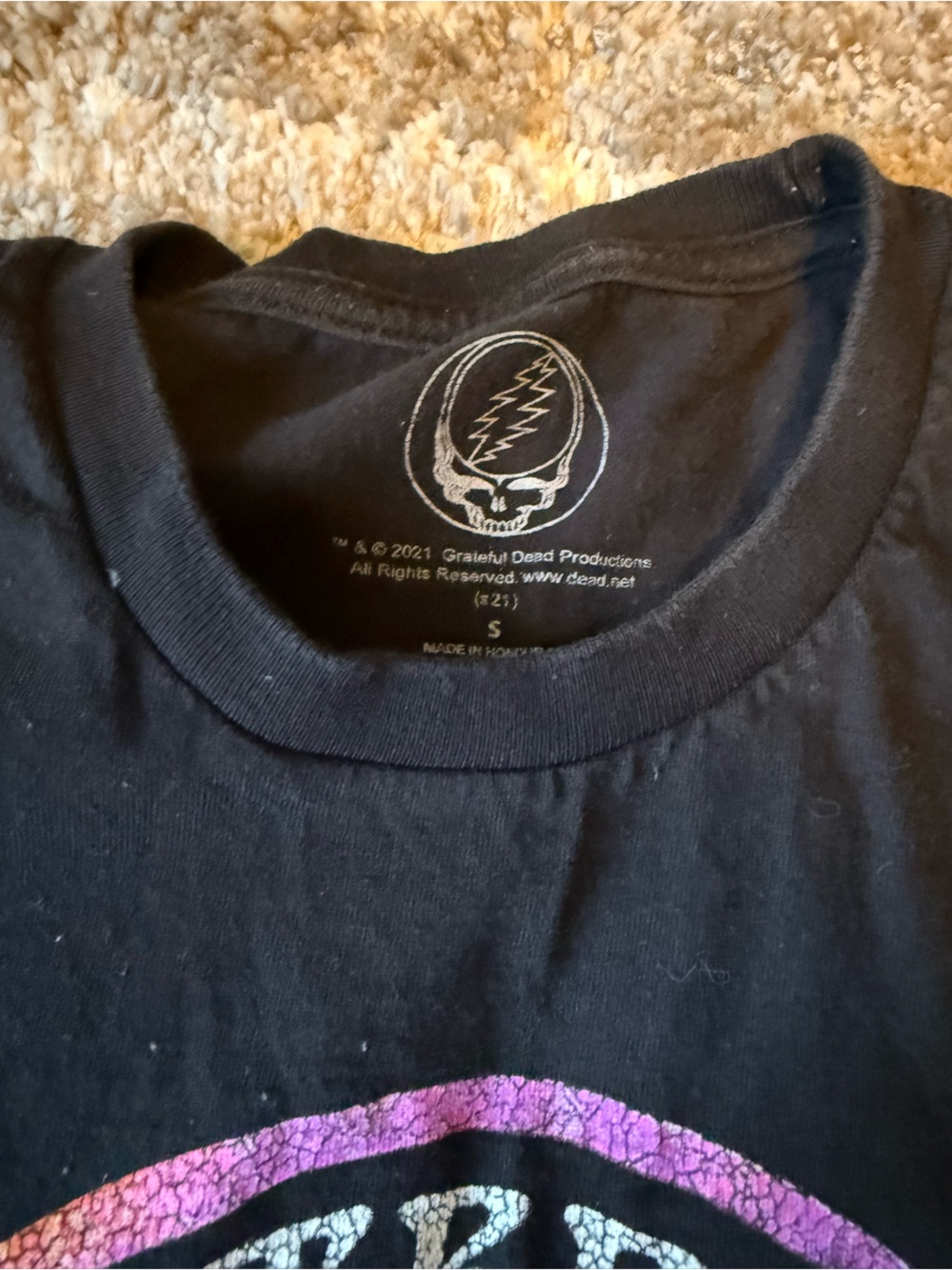 Grateful Dead Black T‑Shirt with Rainbow Dancing Bears Graphic - Picture 3 of 3